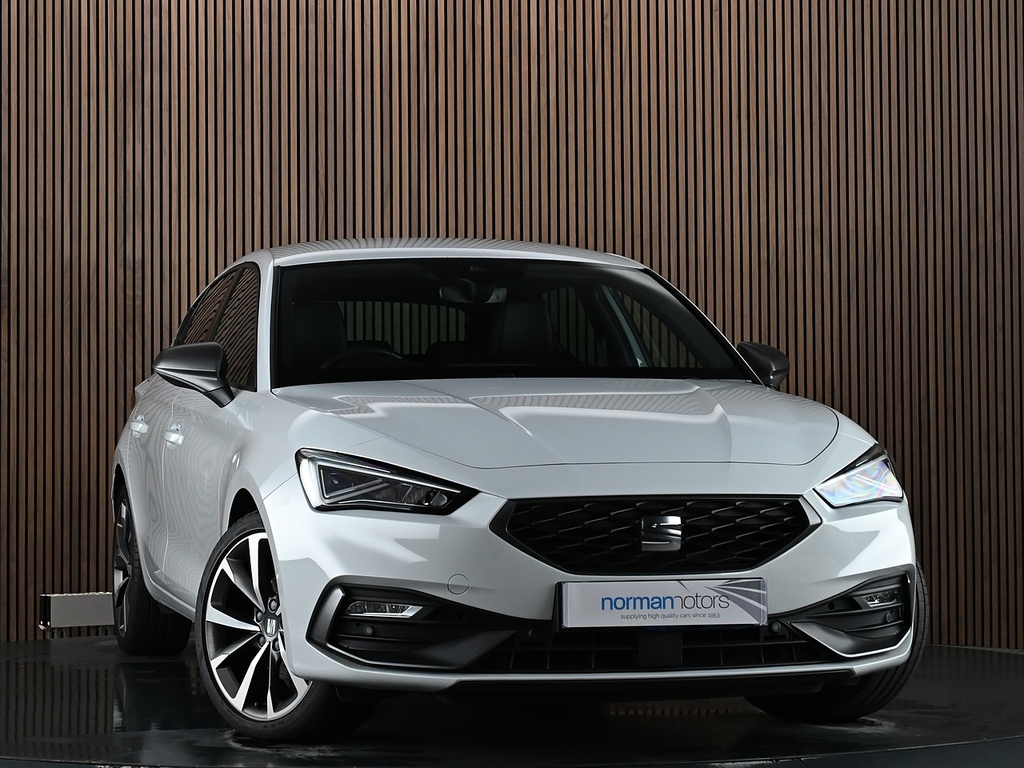 Seat Leon 1.5 Tsi Evo Fr Sport Hatchback E White