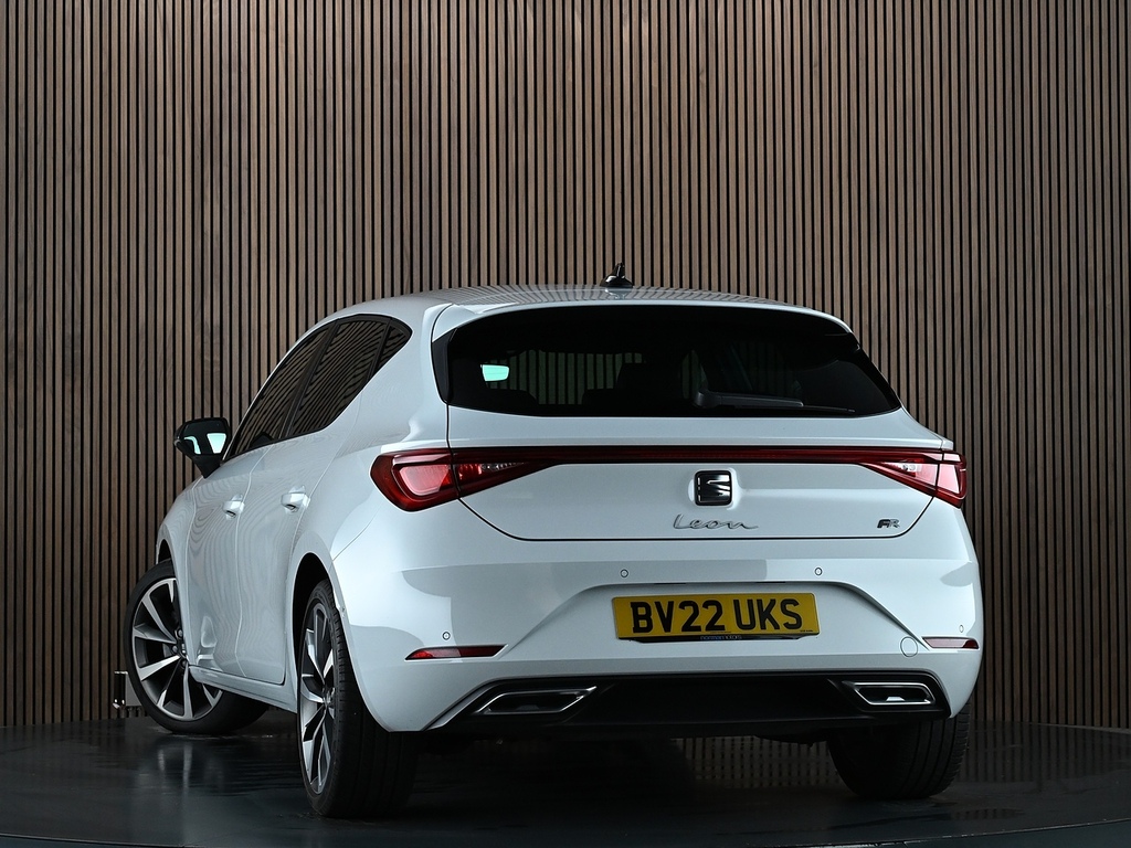 Seat Leon 1.5 Tsi Evo Fr Sport Hatchback E BV22UKS White #2