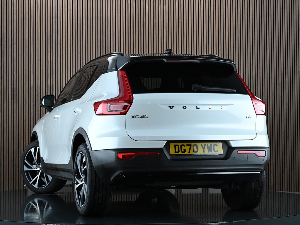 Volvo XC40 1.5 Automatic Petrol DG70YWC White #2