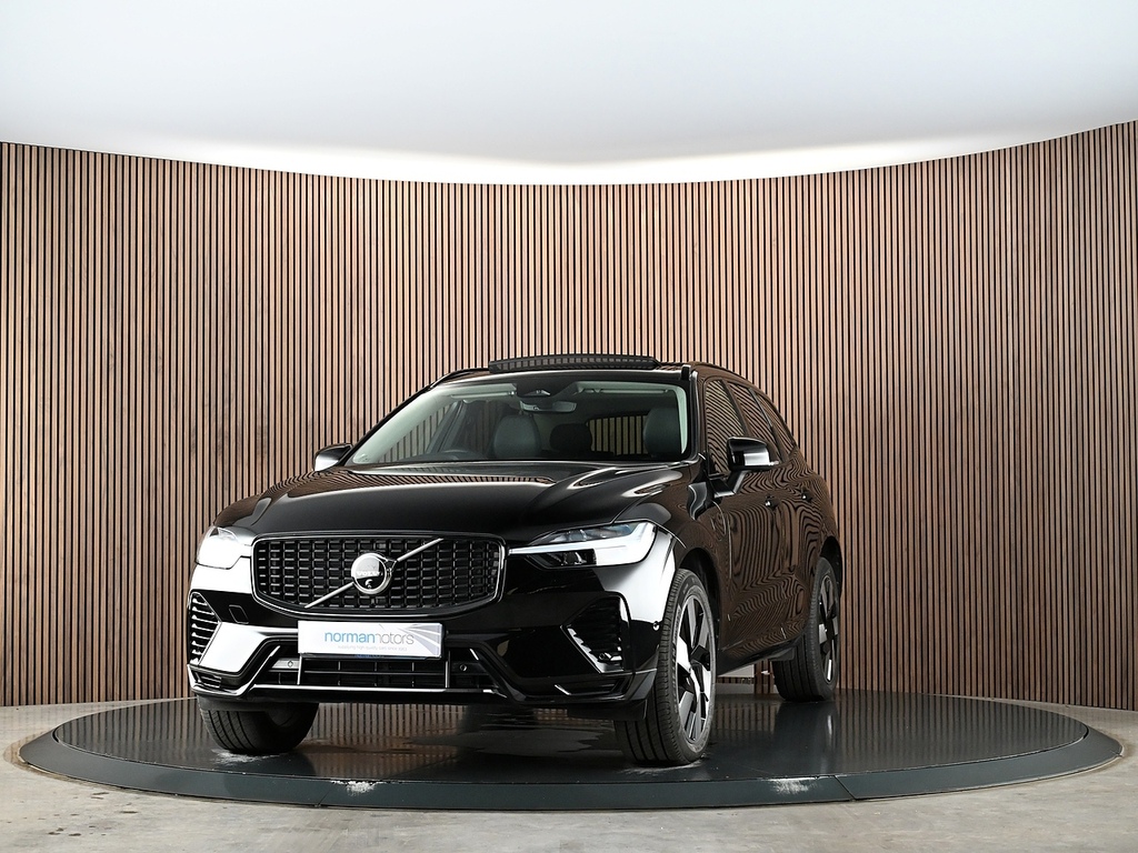 Volvo XC60 2.0H T6 Recharge 18.8Kwh Plus Suv Plug- LK73STZ Black #6