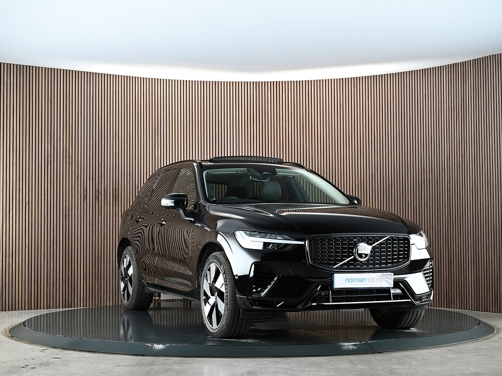 Volvo XC60 2.0H T6 Recharge 18.8Kwh Plus Suv Plug- LK73STZ Black #4