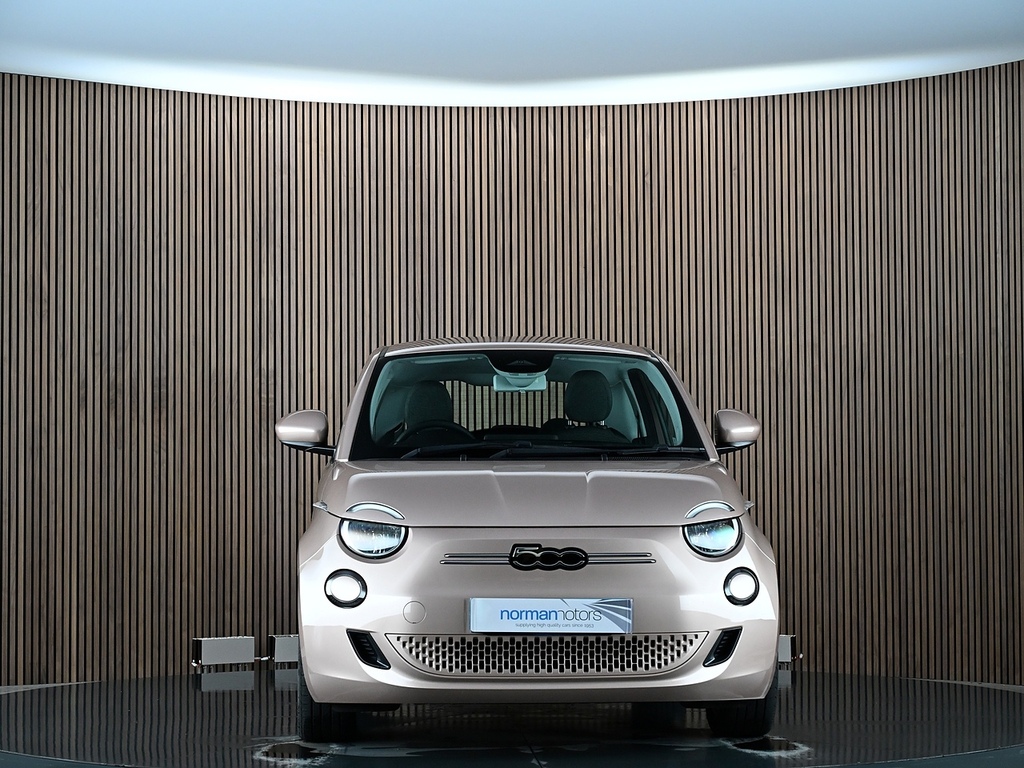 Fiat 500E 42Kwh Icon Hatchback 118 Ps WD23CRV Gold #5