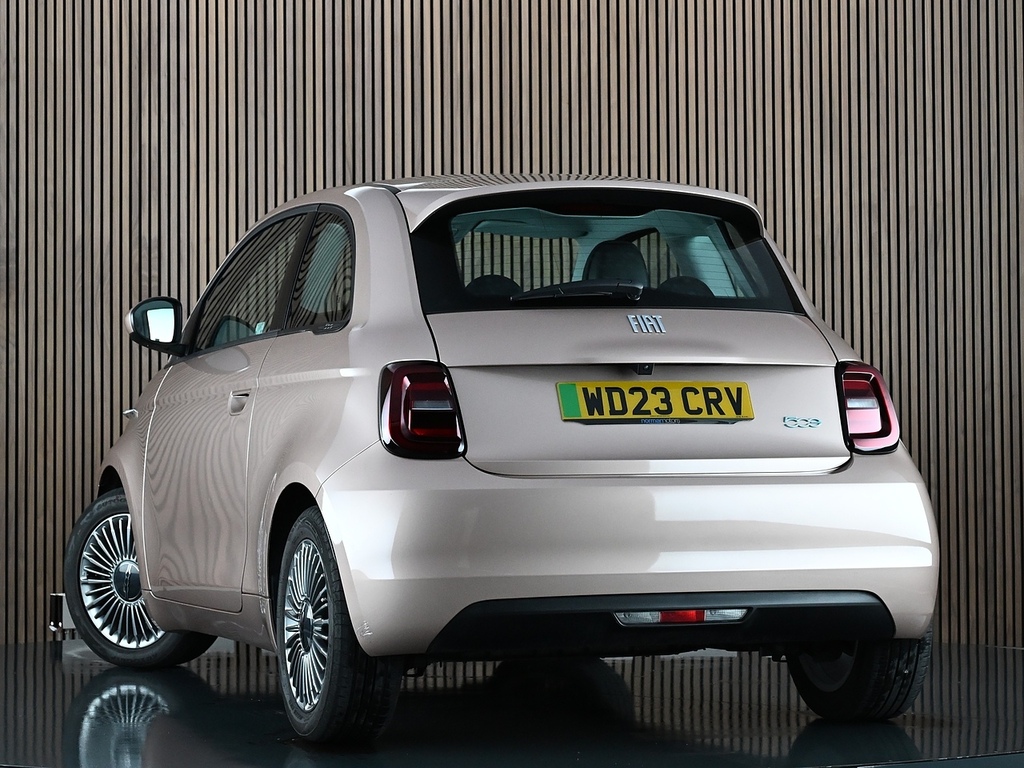 Fiat 500E 42Kwh Icon Hatchback 118 Ps WD23CRV Gold #2