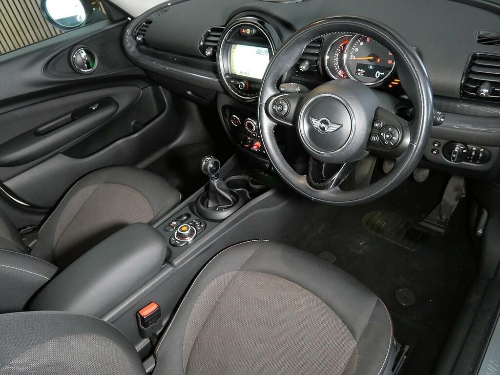 Mini Clubman 1.5 Cooper Estate 6Dr Euro 6 Ss White #2