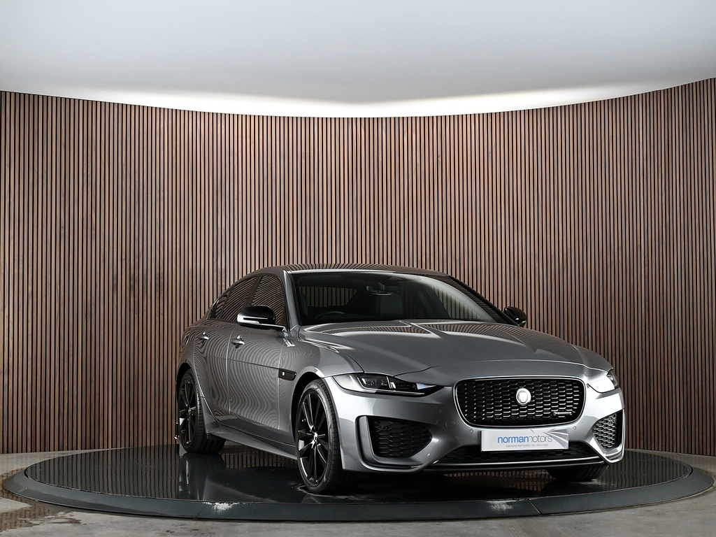 Jaguar XE 2.0 D200 Mhev R-dynamic Se Black Saloon Grey #4