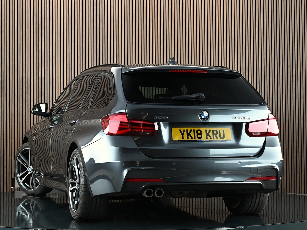 BMW 3 Series 3.0 330D M Sport Shadow Edition Touring YK18KRU Grey #2