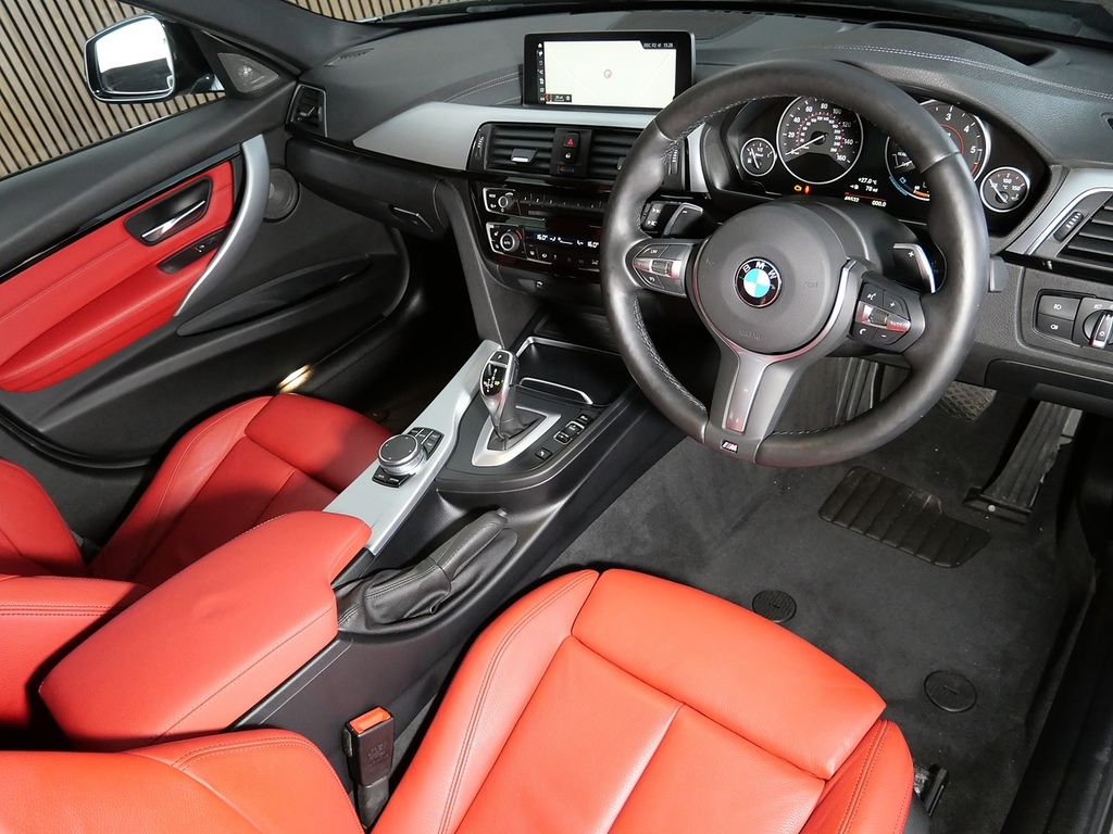 BMW 3 Series 3.0 330D M Sport Shadow Edition Touring YK18KRU Grey #3