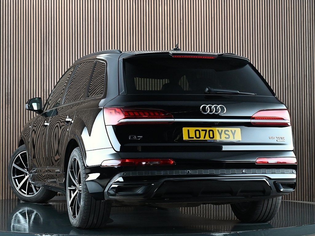 Audi Q7 3.0 Tfsi V6 55 Black Edition Suv Tiptro LO70YSY Black #2