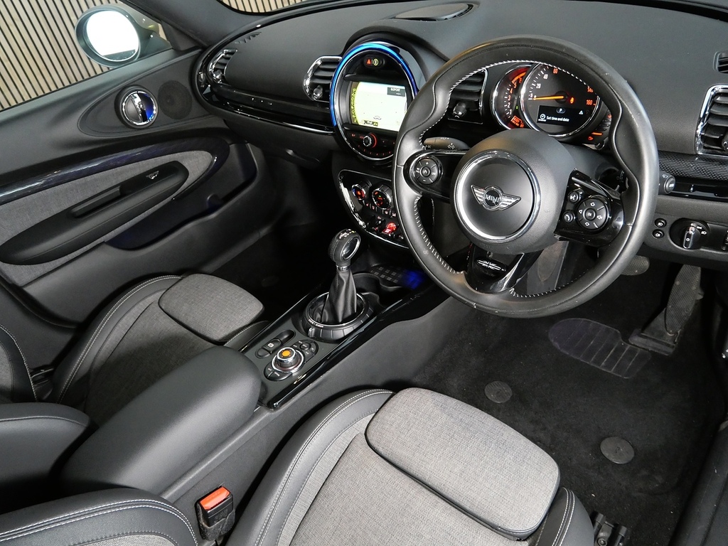 Mini Clubman 2.0 Cooper D Estate 6Dr Euro 6 Ss YK16GYG Black #3