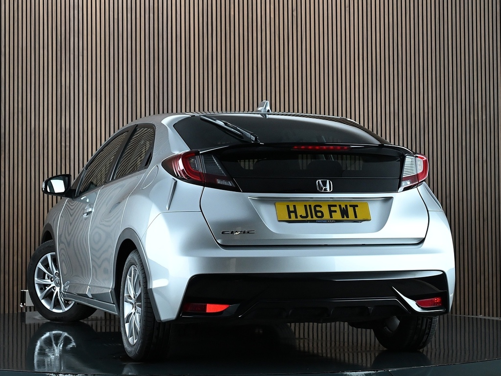 Honda Civic I-vtec S Hatchback 1.8 HJ16FWT Silver #2