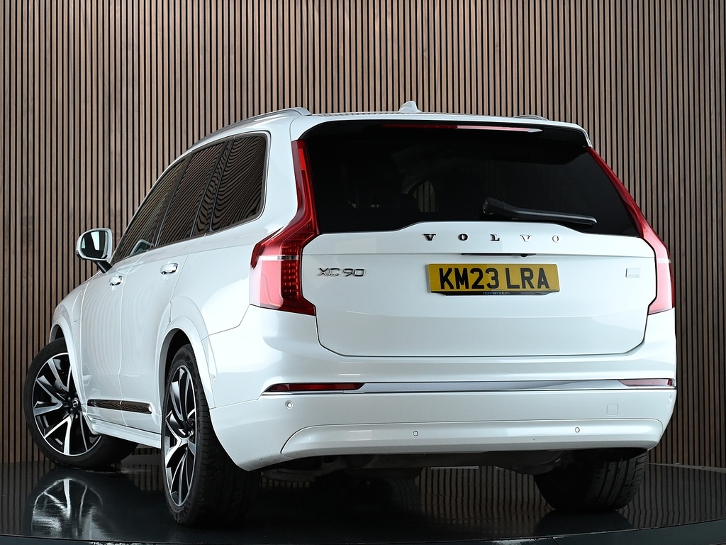 Volvo XC90 2.0H T8 Recharge 18.8Kwh Ultimate Bright Suv P KM23LRA White #2