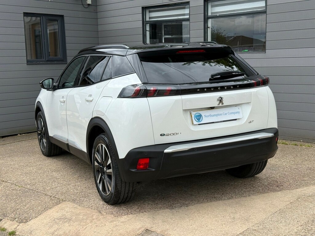 Peugeot e-2008 50Kwh Gt Line BD70OXF White #2