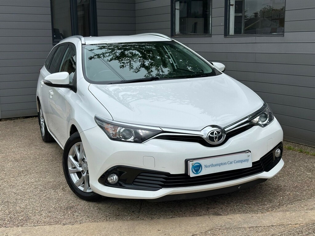 Toyota Auris 1.6 D-4d Icon Touring Sports Euro 6 Ss YB65VPP White #5