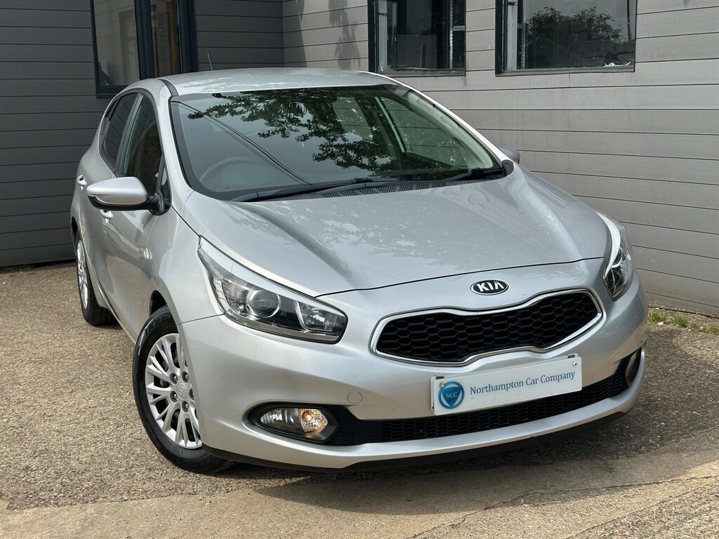 Kia Ceed 1.4 Crdi 1 Euro 5 Silver #5