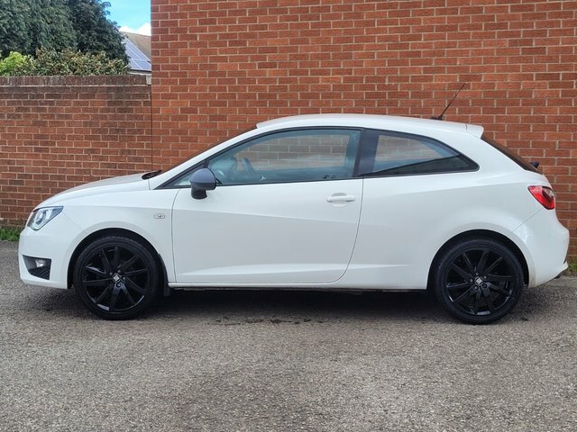 Seat Ibiza Tsi Fr Sport Coupe KXZ8843 White #3