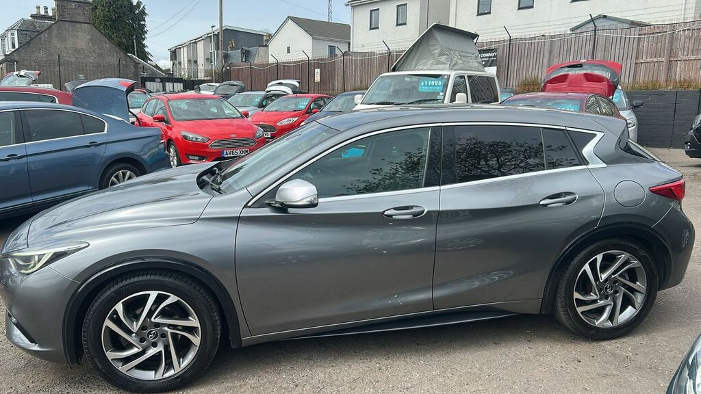 Infiniti Q30 1.5D Premium Hatchback Euro 6 S Grey #5