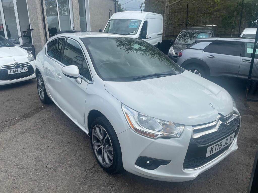 DS DS 4 1.6 Bluehdi Dstyle Nav Hatchback Eat6 E White
