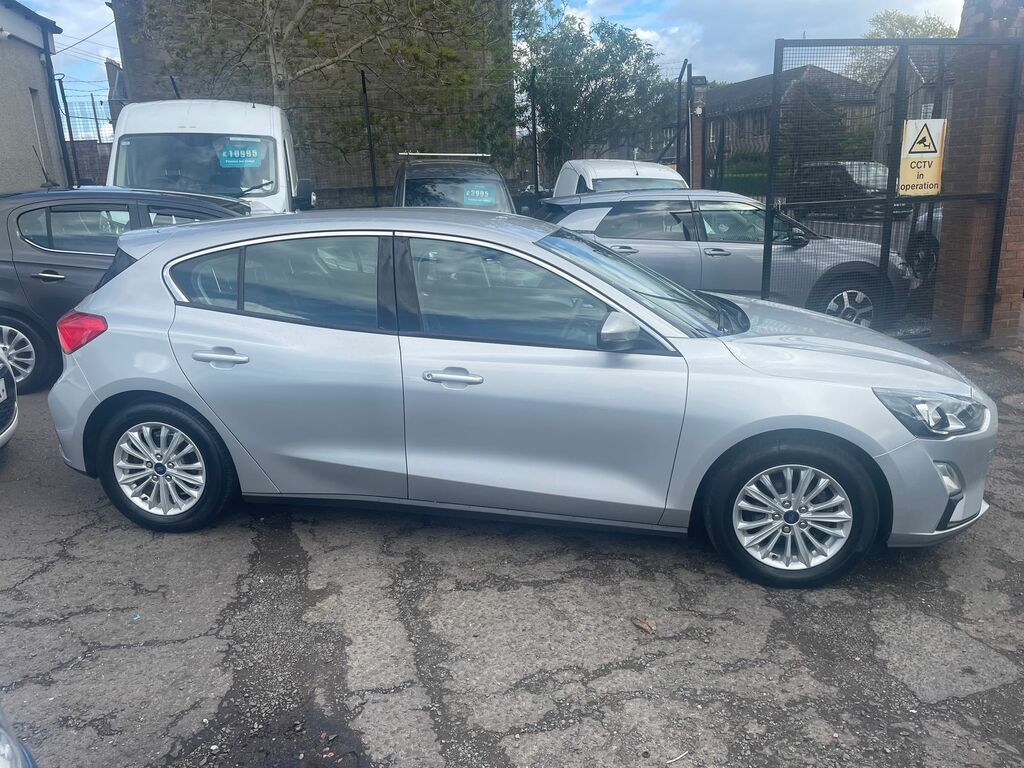 Ford Focus Focus Hatchback GL69ZGD Silver #3