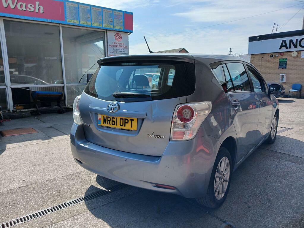 Toyota Verso 2.0 D-4d Tr Euro 5 Blue #4