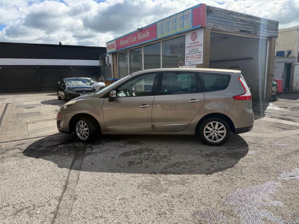 Renault Grand Scenic 1.5 Dci Privilege Tomtom Euro 4 Beige #6