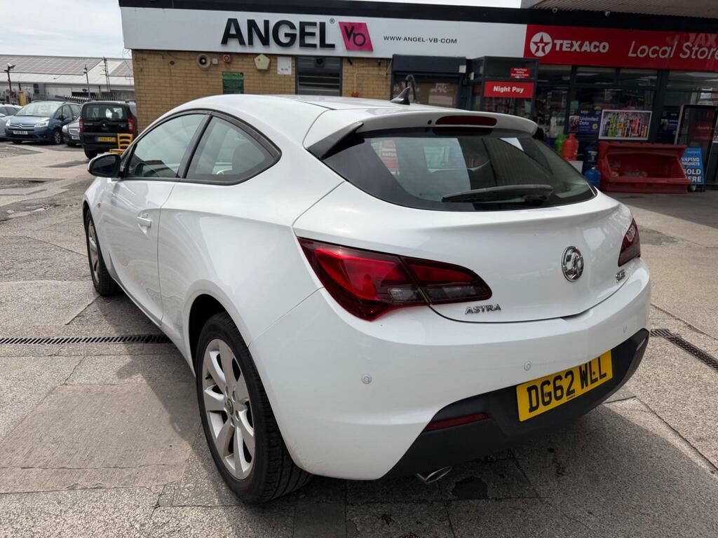 Vauxhall Astra GTC 1.4T Sport Euro 5 S S DG62WLL White #4