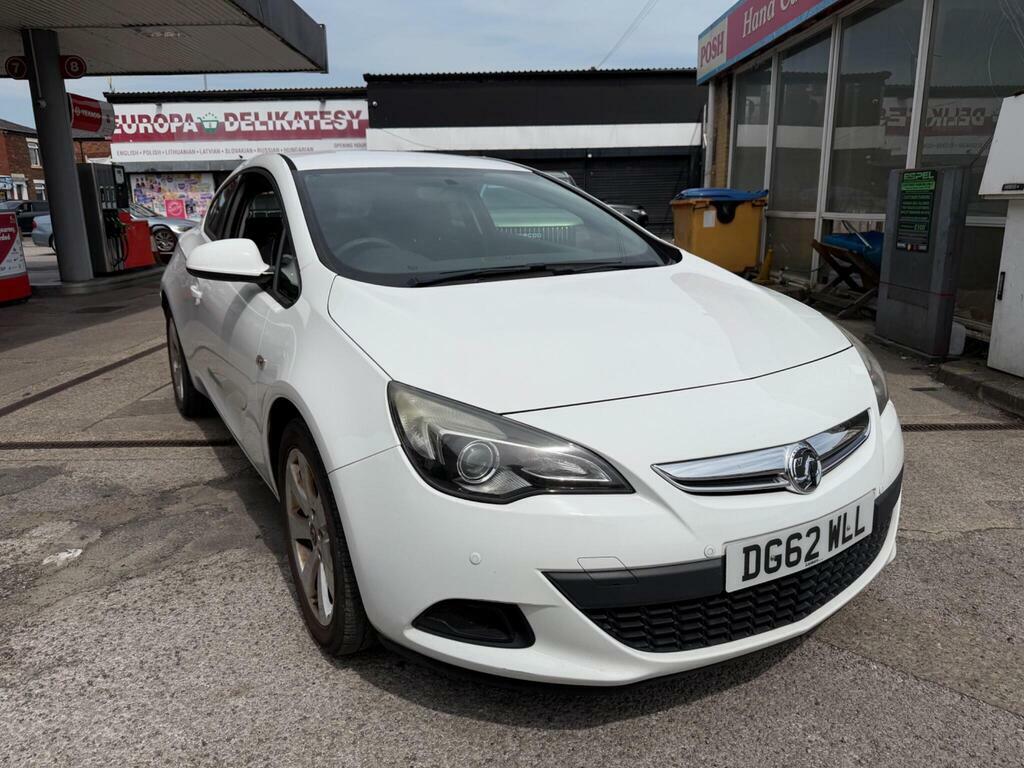Vauxhall Astra GTC 1.4T Sport Euro 5 S S White