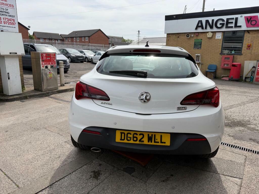 Vauxhall Astra GTC 1.4T Sport Euro 5 S S DG62WLL White #6