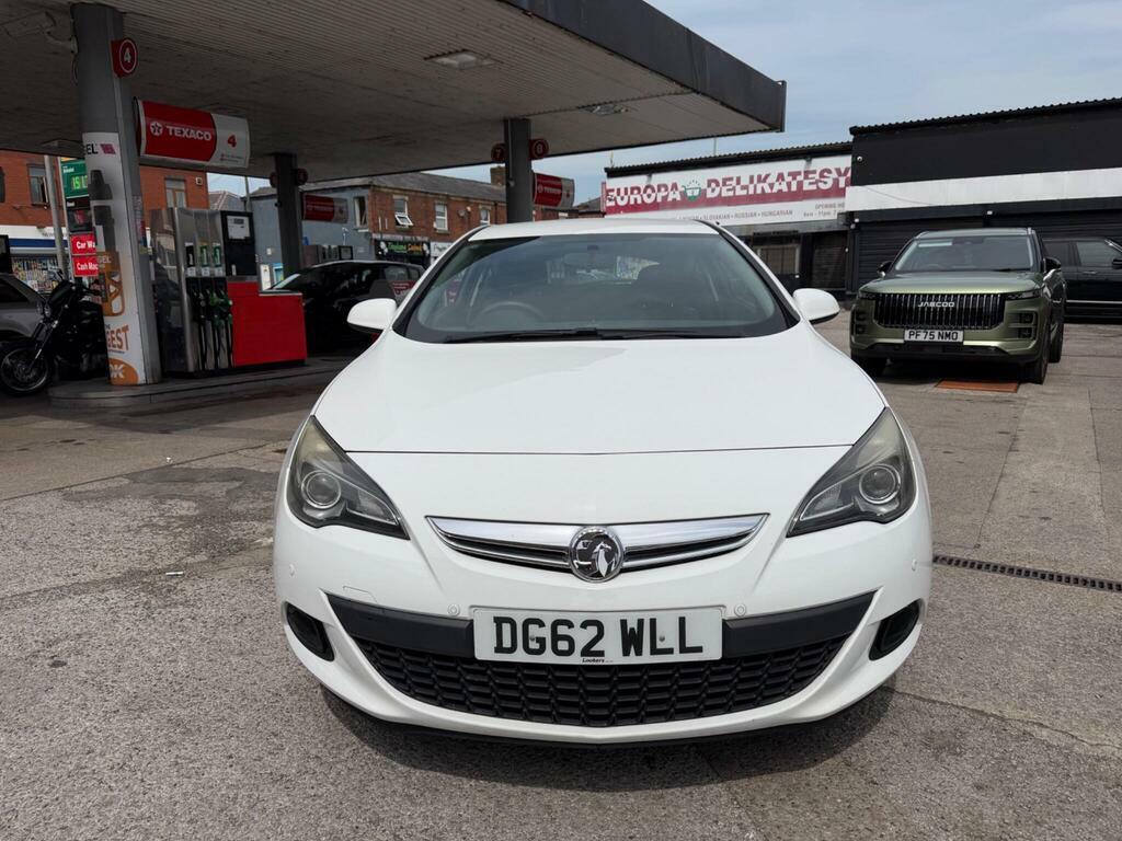Vauxhall Astra GTC 1.4T Sport Euro 5 S S DG62WLL White #5