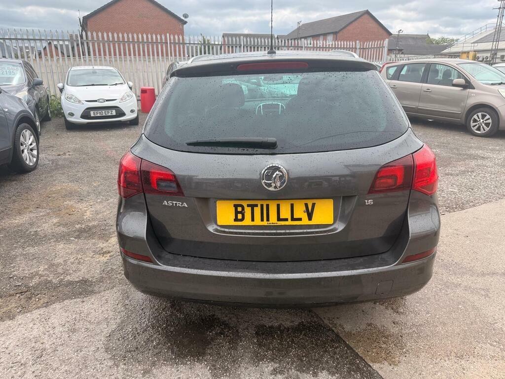 Vauxhall Astra 1.6 16V Sri Sports Tourer Euro 5 BT11LLV Grey #5