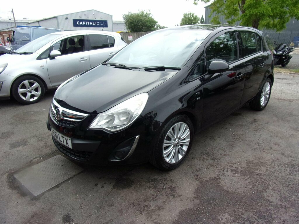 Vauxhall Corsa 1.4 16V Se Euro 5 FE61LTX Black #2