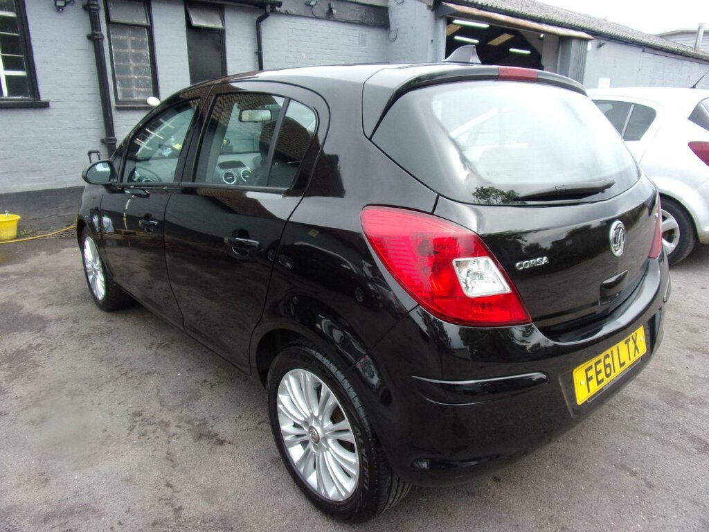 Vauxhall Corsa 1.4 16V Se Euro 5 FE61LTX Black #5