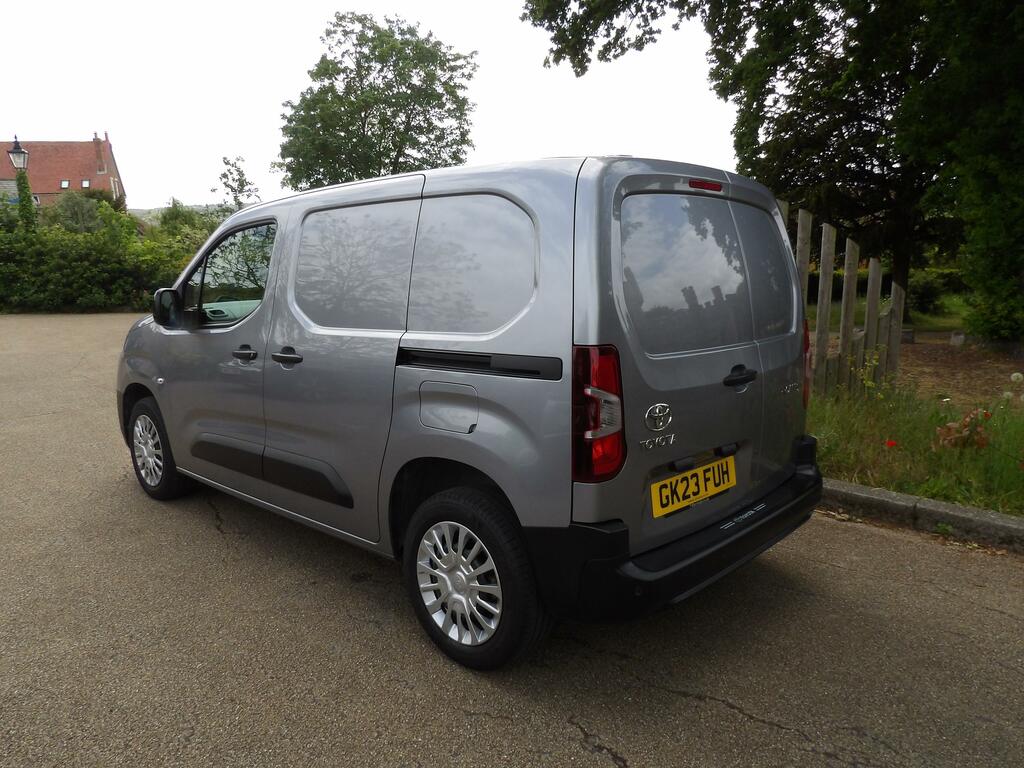 Toyota Proace City 1.5 Bluehdi Icon Short Panel Van Grey #5