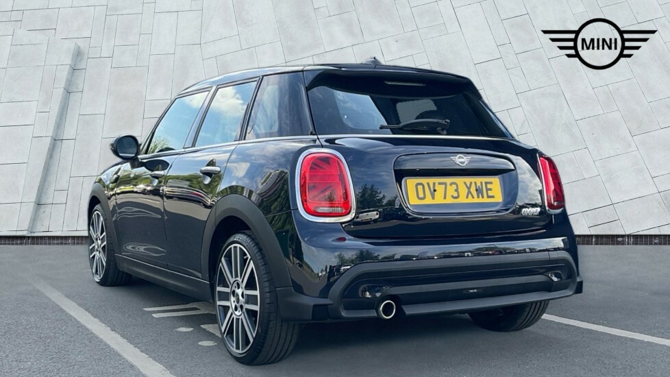 Mini Hatch 5-Door Hatch Cooper Exclusive OV73XWE Black #2