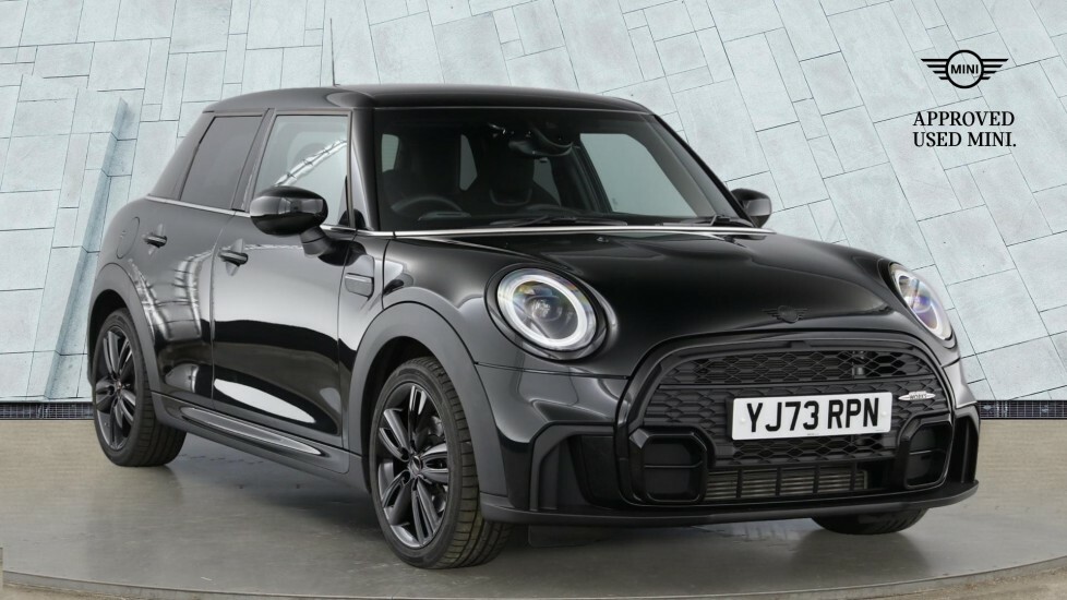 Mini Hatch 5-Door Hatch Cooper Sport Black