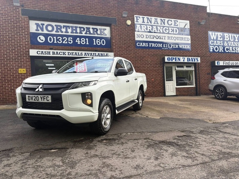 Mitsubishi L200 Di-d 4Life Dcb No White