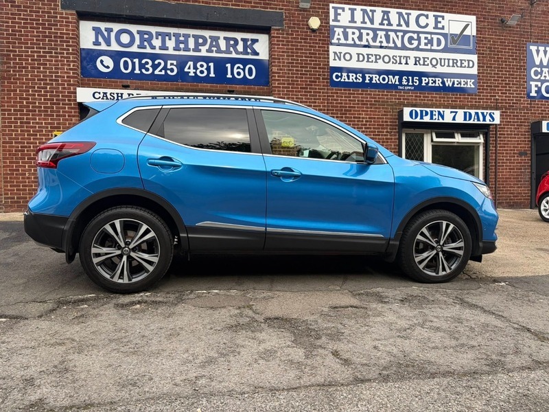Nissan Qashqai Dci N-connecta Hatchback FE68NKK Blue #4