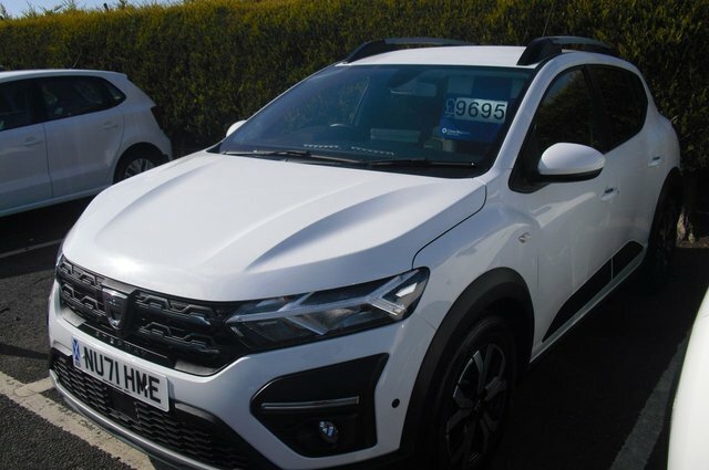 Dacia Sandero Stepway Hatchback NU71HME White #3