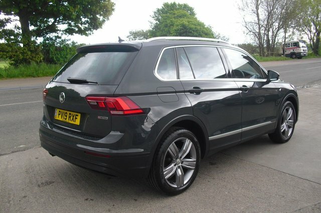 Volkswagen Tiguan Suv PV19RXF Grey #6