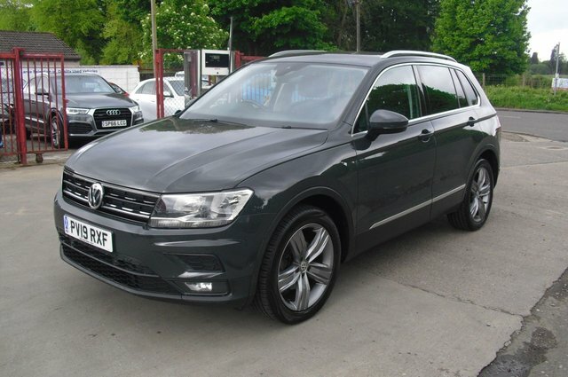 Volkswagen Tiguan Suv PV19RXF Grey #4