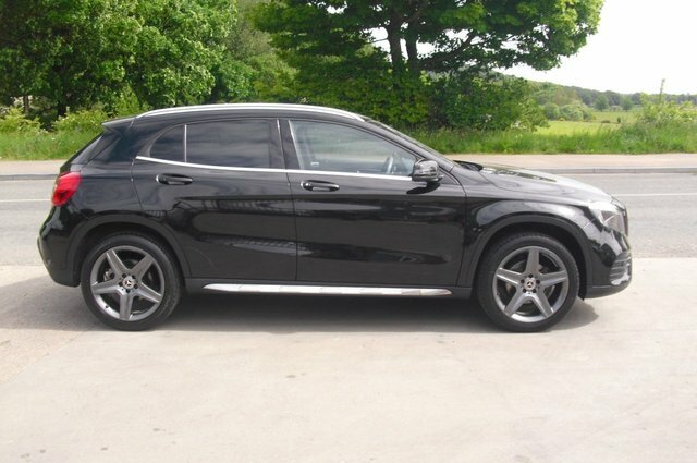 Mercedes-Benz GLA Class Suv LM67RUJ Black #2