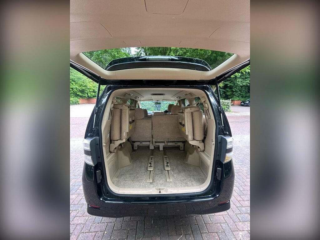 Toyota Vellfire 2.4 Vellfire White #9