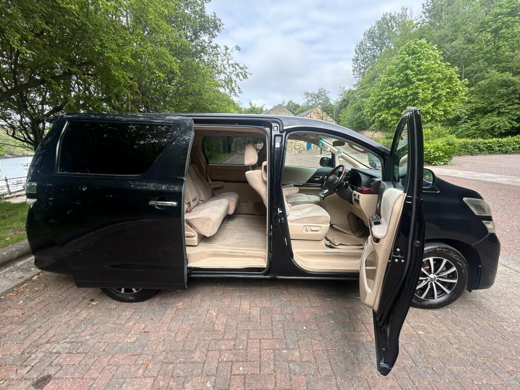Toyota Vellfire 2.4 Vellfire White #8