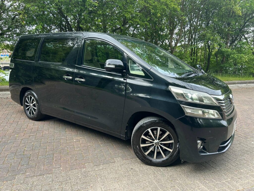 Toyota Vellfire Mpv Black #2