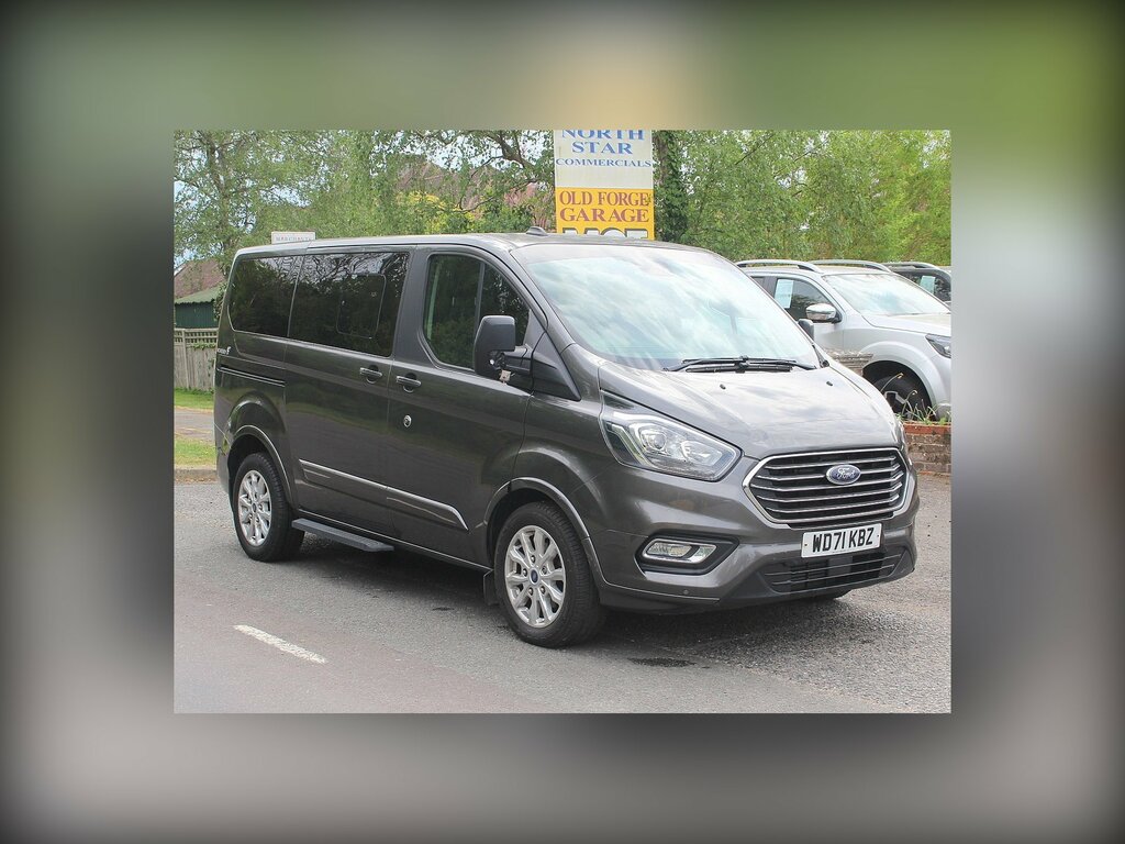 Ford Tourneo Custom 2.0 320 Ecoblue Titanium Wav Minibus Double Cab Grey #4