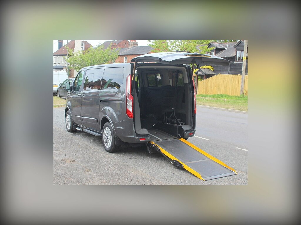 Ford Tourneo Custom 2.0 320 Ecoblue Titanium Wav Minibus Double Cab Grey #2