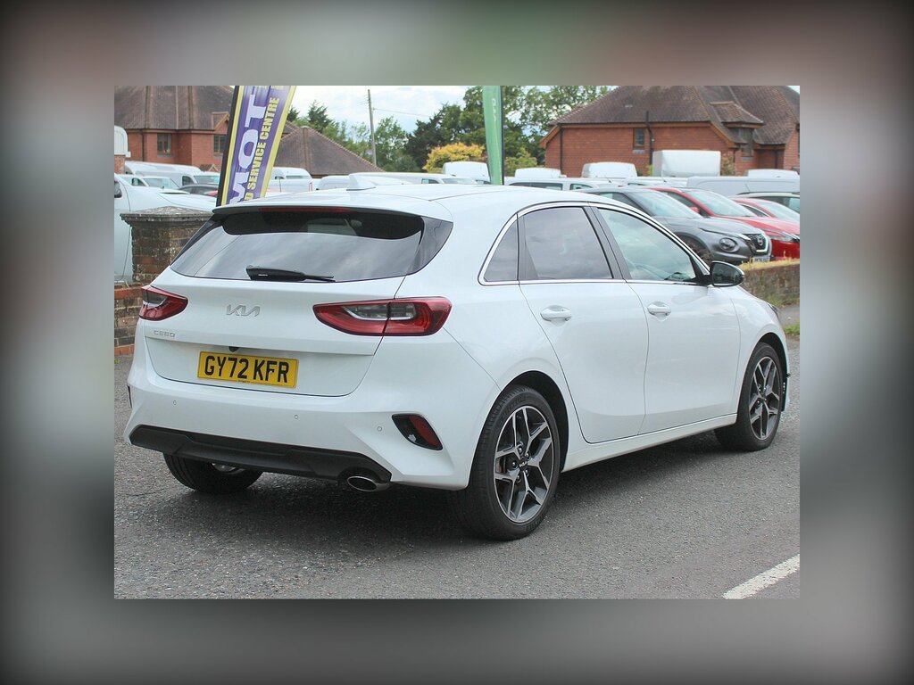 Kia Ceed 1.5 T-gdi 3 Hatchback Euro 6 S White #2