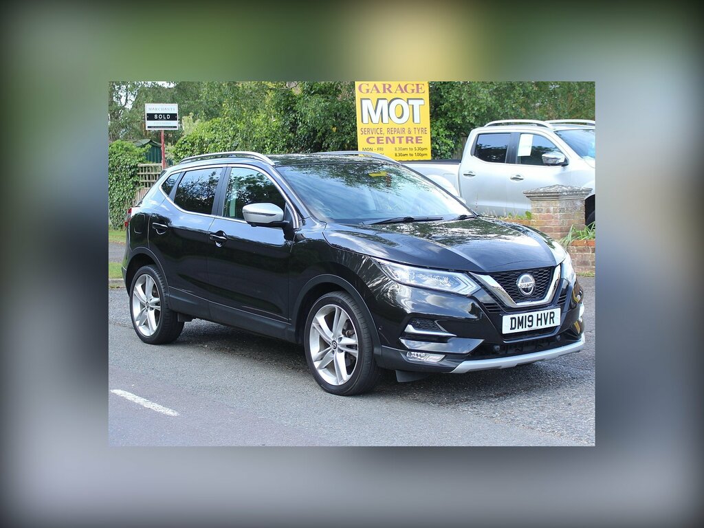 Nissan Qashqai 1.3 Dig-t N-motion Suv Euro 6 S DM19HVR Black #3