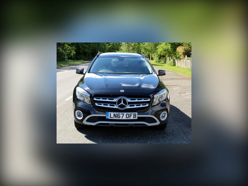 Mercedes-Benz GLA Class 1.6 Gla200 Se Suv Euro 6 Ss LN67OFB Black #5