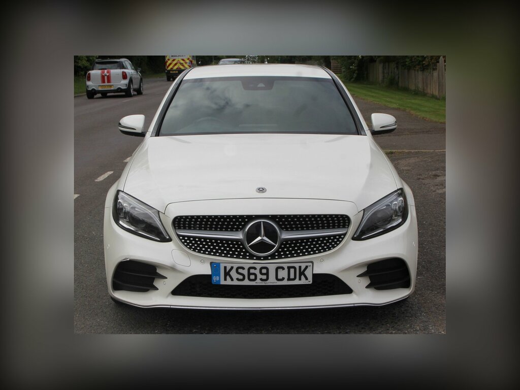 Mercedes-Benz C Class 2.0 C300d Amg Line Premium Saloon G-t KS69CDK White #2