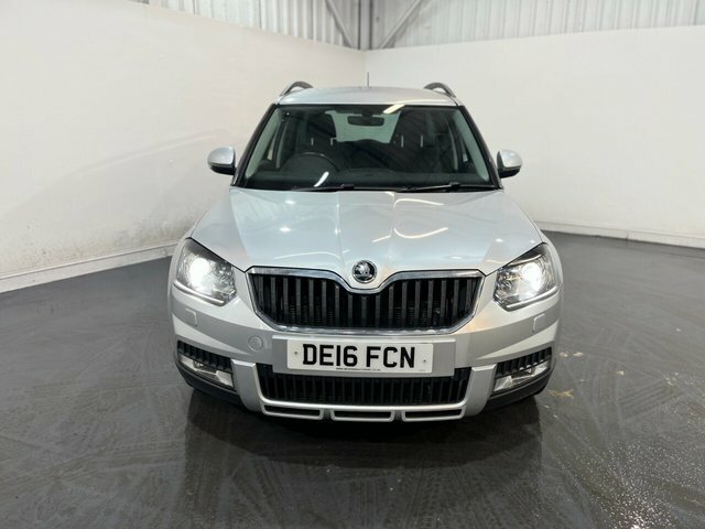 Skoda Yeti 1.2 Tsi Se L Outdoor Euro 6 S S DE16FCN Silver #2